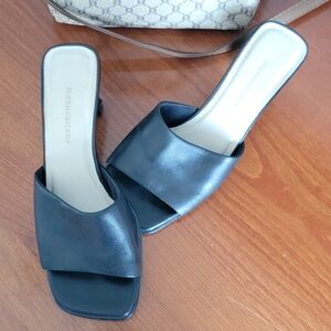 Naturalizer Black Leather Mules